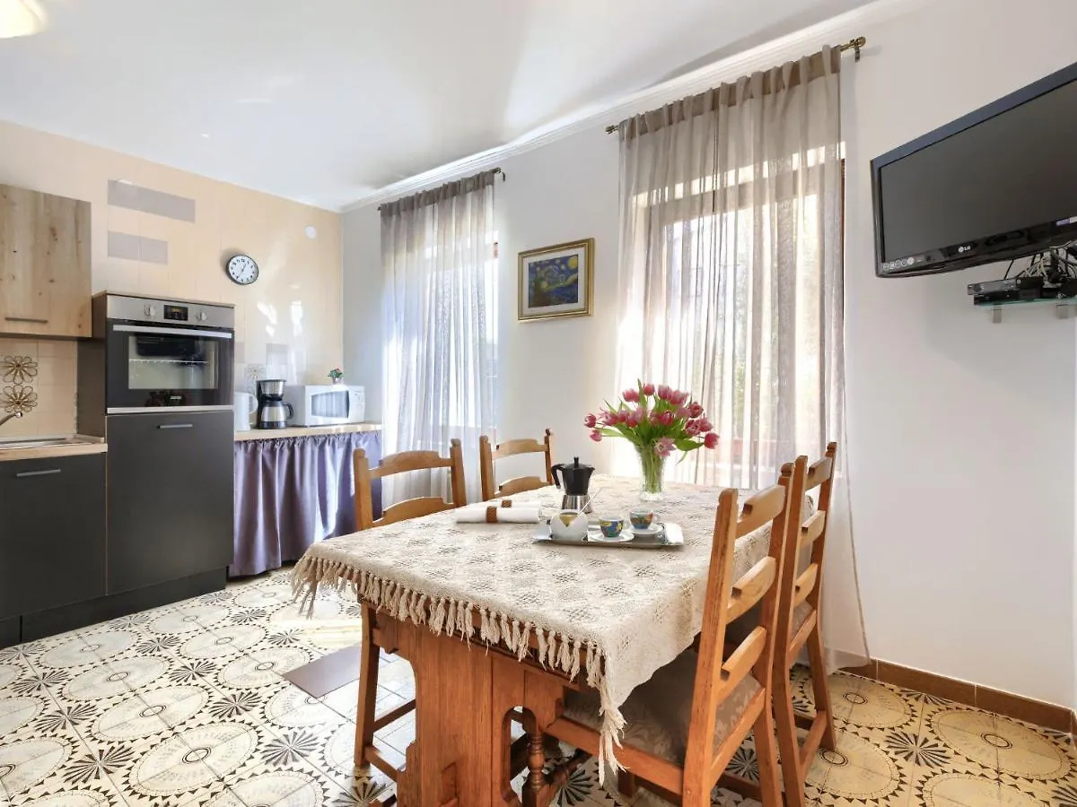 Apartment Dana - Uma151 By Interhome Umag 0*,  Croatie
